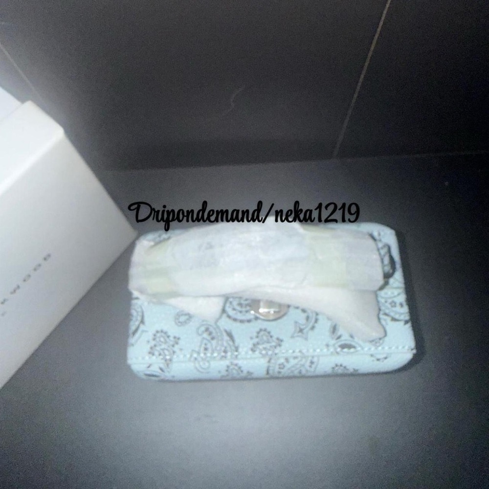Brandon Blackwood Mini Kendrick Trunk- Powder Blue Bandana - Picture 5 of 9